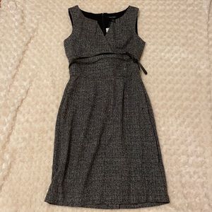 Black/white sheath dress with skinny belt sz 8 NWT